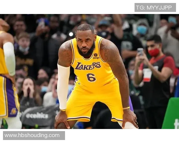 湖人主帅沃格尔确认詹姆斯将缺席下一场比赛,球队备战策略如何调整? 湖人主帅沃格尔确认詹姆斯将缺席下一场比赛,球队备战策略如何调整?